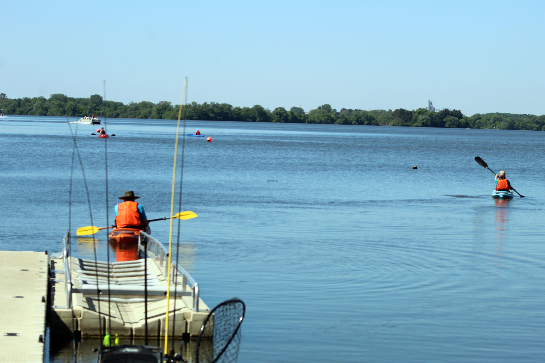 061019-ctzn-news-paddle-f011.jpg